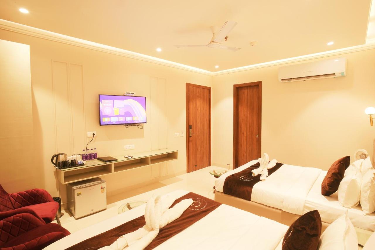 Hotel Green Land Heights Amritsar Esterno foto