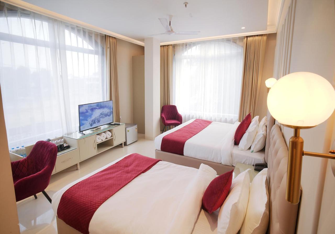 Hotel Green Land Heights Amritsar Esterno foto