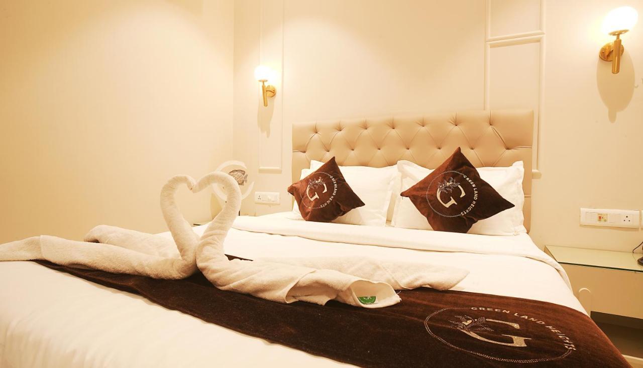 Hotel Green Land Heights Amritsar Esterno foto