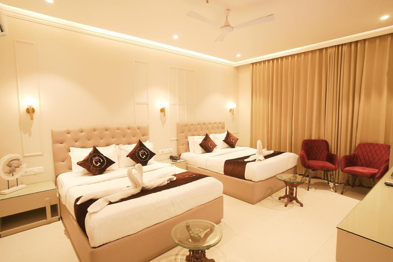 Hotel Green Land Heights Amritsar Esterno foto