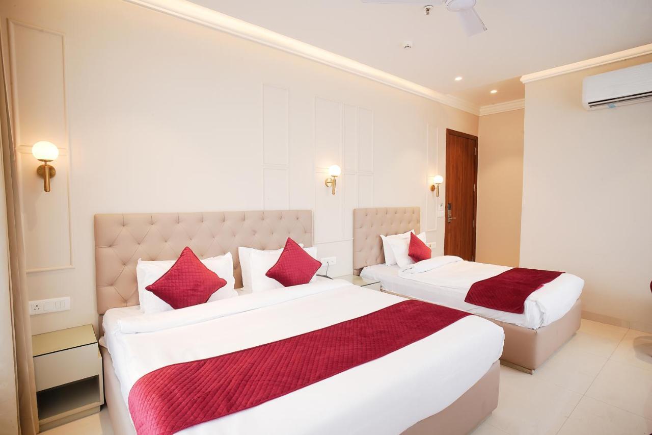 Hotel Green Land Heights Amritsar Esterno foto