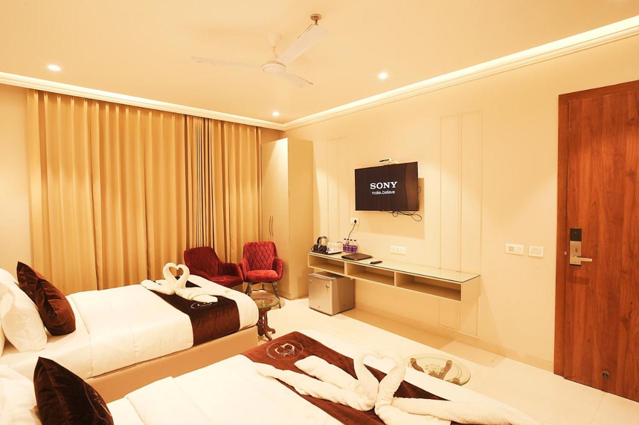 Hotel Green Land Heights Amritsar Esterno foto